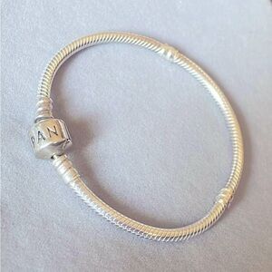 Authentic Pandora 925 Bracelet size S